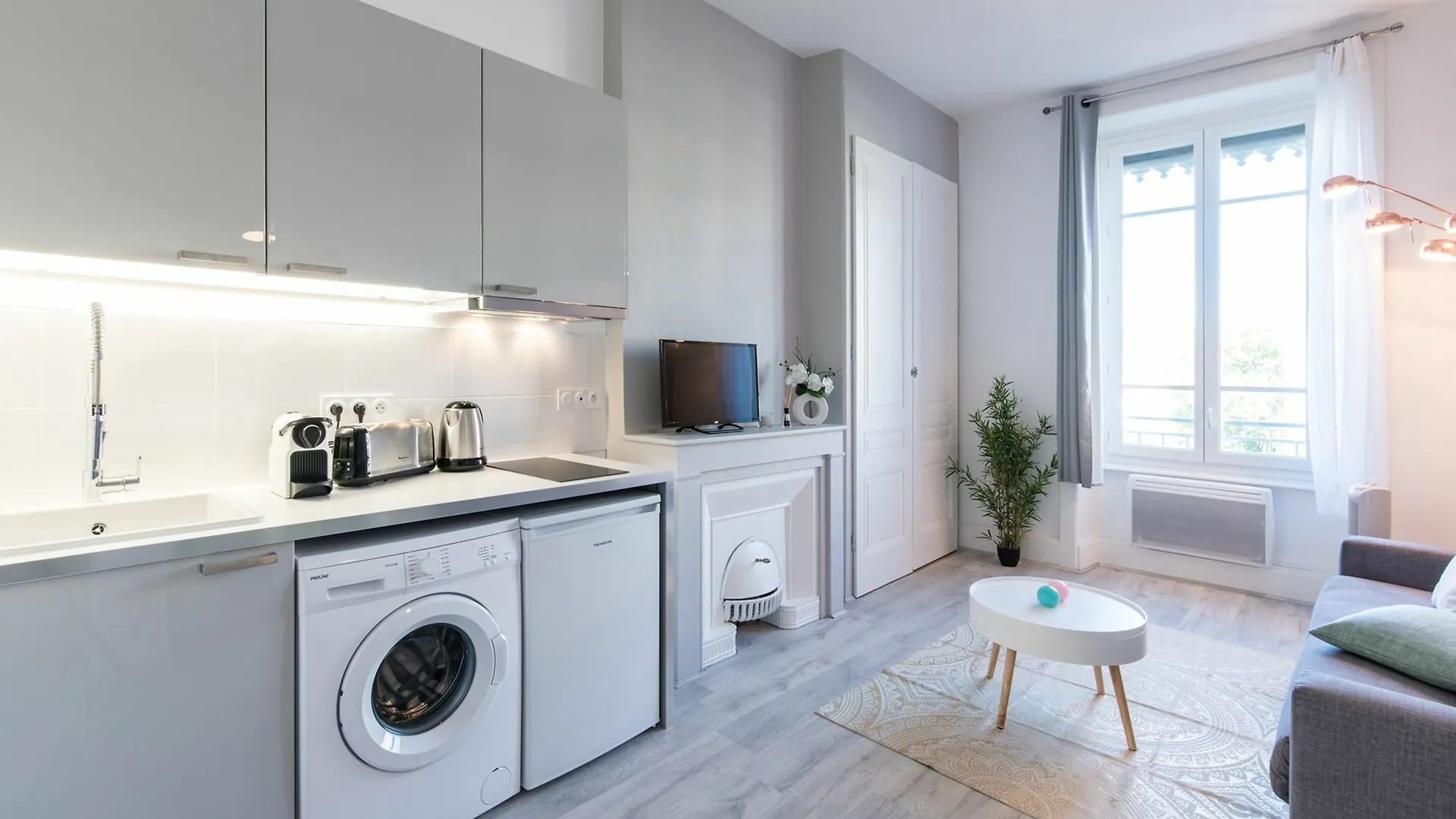 Apartmán Renting Lyon Pirard 0*,  Francie